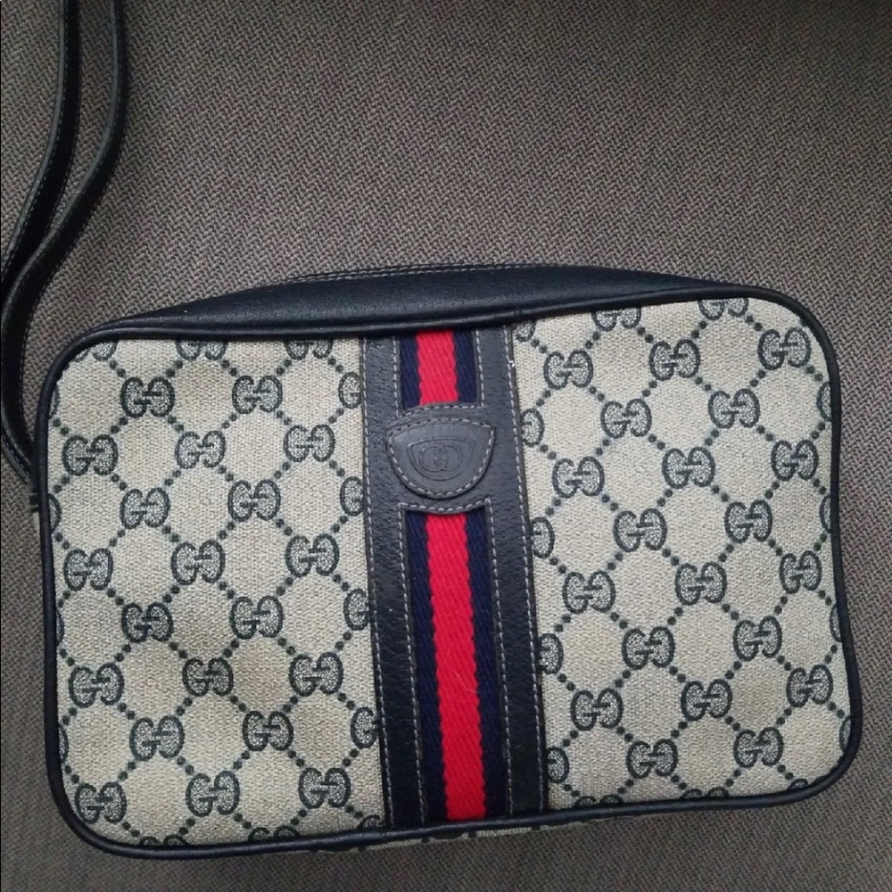 Authentic Gucci Wristlet
